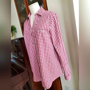 Worn Once- Crisp Burgundy & White Check Shirt!!⚘️😊⚘️